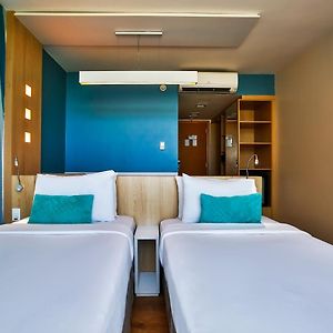 Habitación Estándar con 2 Camas Individuales